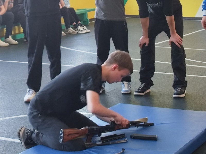 Спортивный конкурс «А ну-ка, мальчики» среди учащихся 1-11классов..