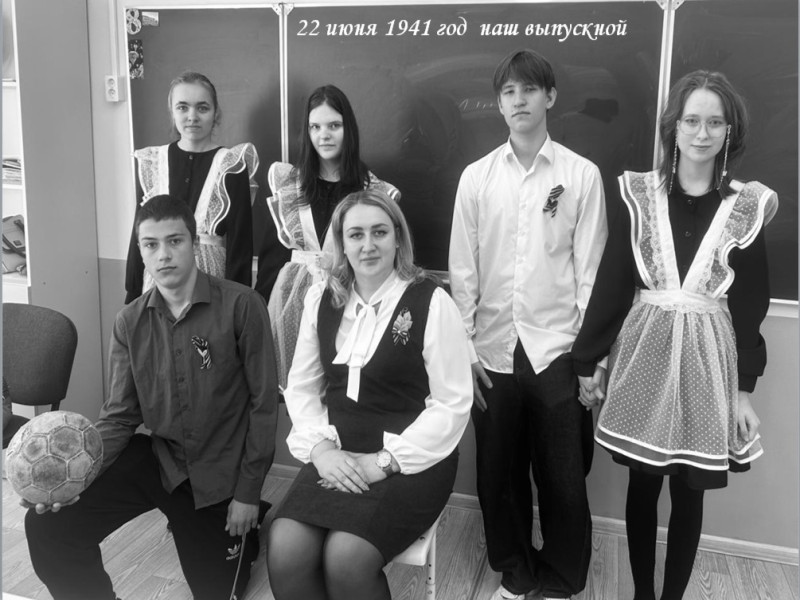 Литературная гостиная, посвященная 80-летию Великой Победы.