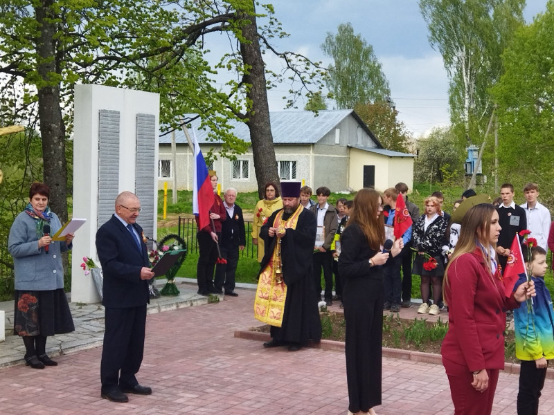 Митинг, посвященный 80-летию со Дня Победы в Великой Отечественной войне, у монумента Славы (Памятник землякам-воинам, погибшим на фронтах Великой Отечественной войны).