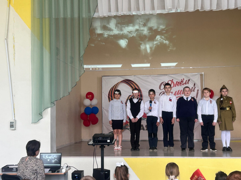 Праздничный концерт, посвященный 80-летию Великой Победы.